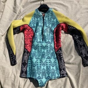 Billabong spring suit L
